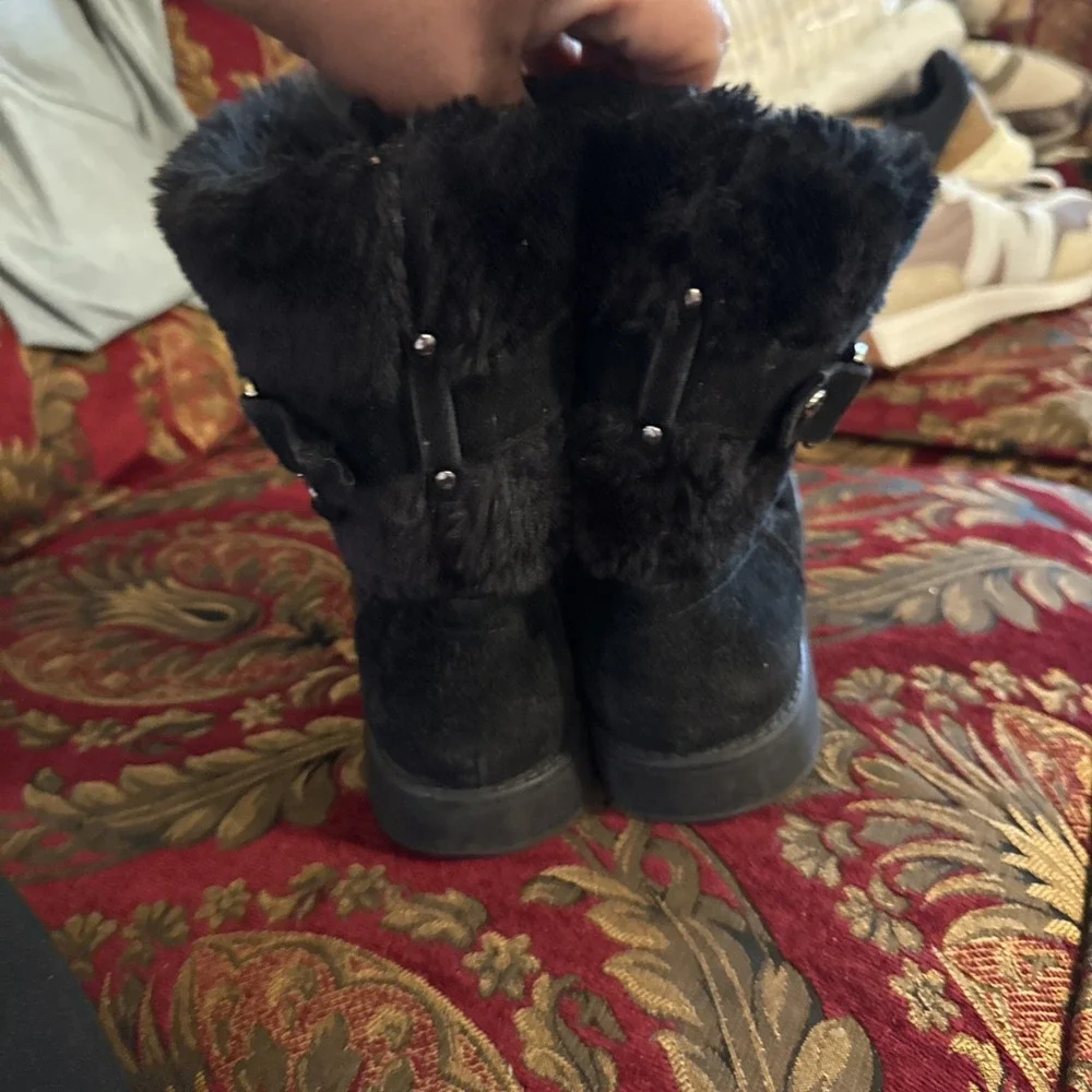 GBG Los Angeles Womens Adlea Black Winter & Snow Boots 7